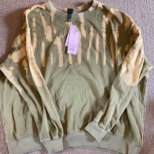 Wild Fable green tie dye bleach sweatshirt